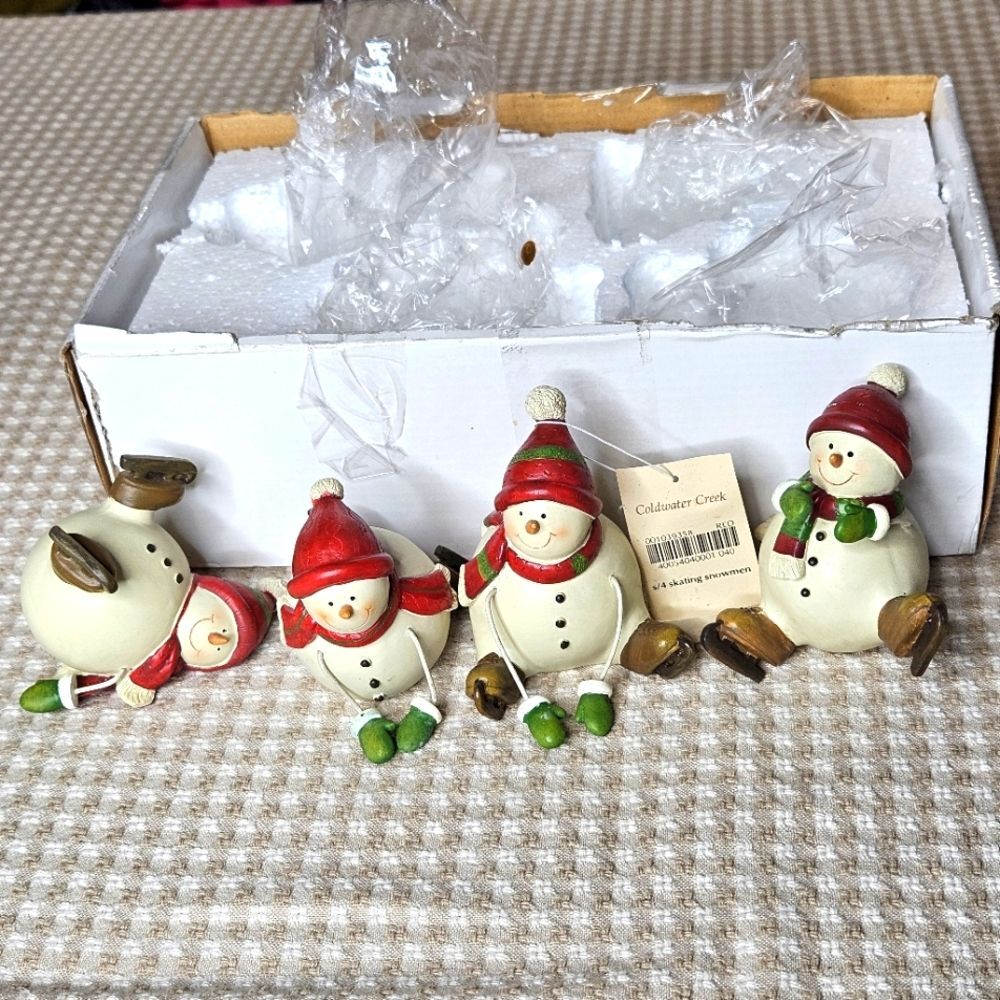 Coldwater Creek Vintage Set of4 Skating Snowmen Christmas Figurine Decorations